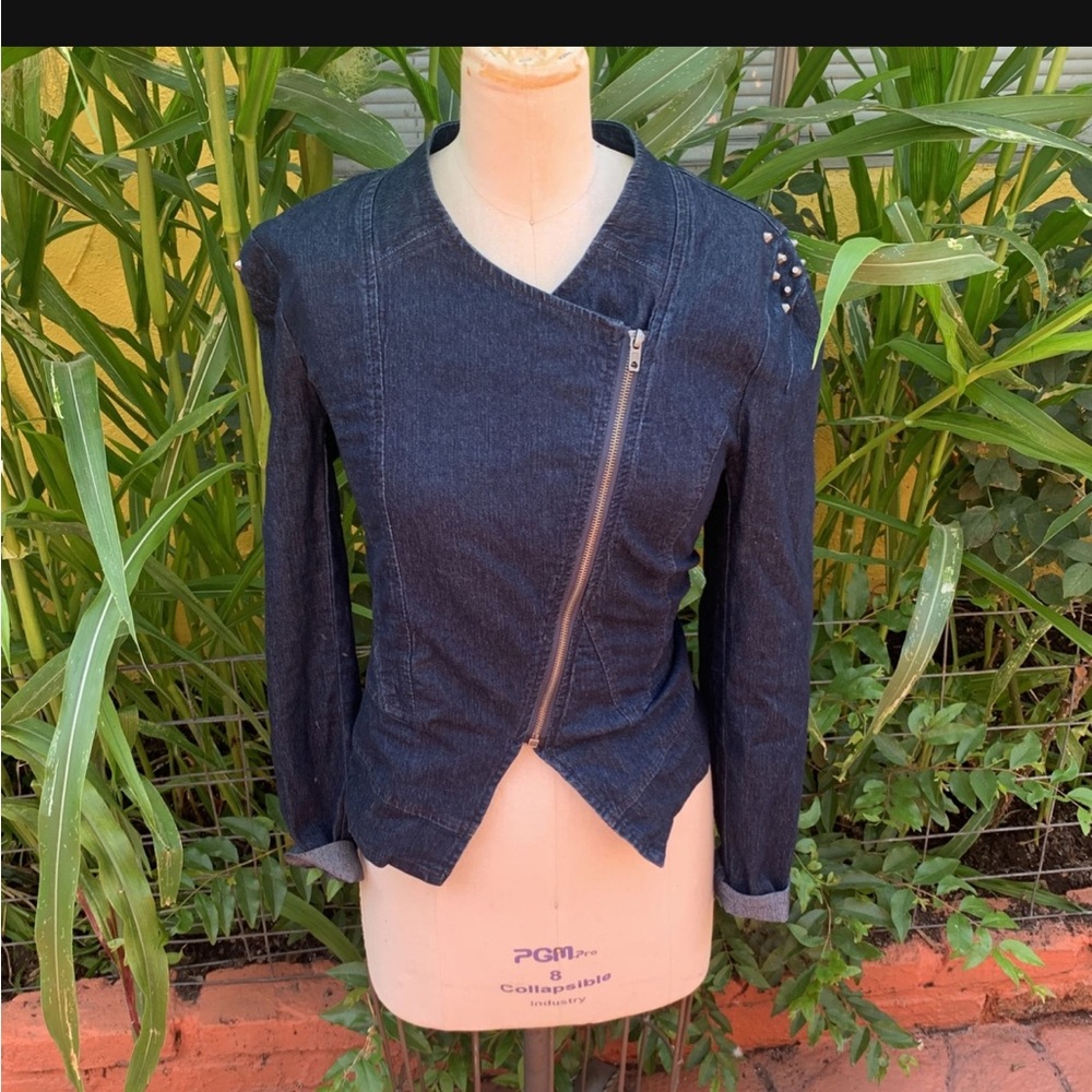 Size Large